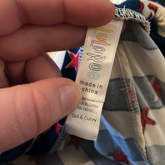 TC NWOT LuLaRoe Leggings G01 6365 - Picture 3 of 3